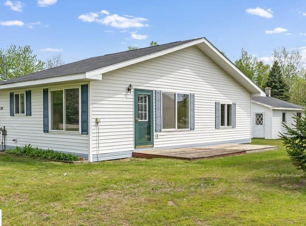 418 E Main Street, Hale, MI 48739
