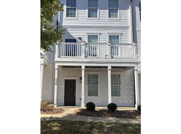 240 Town Center, OXFORD, MS 38655