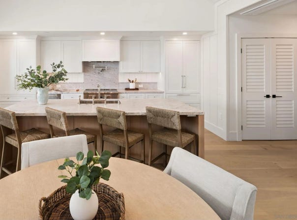 747 Orange Ave, Coronado, CA 92118