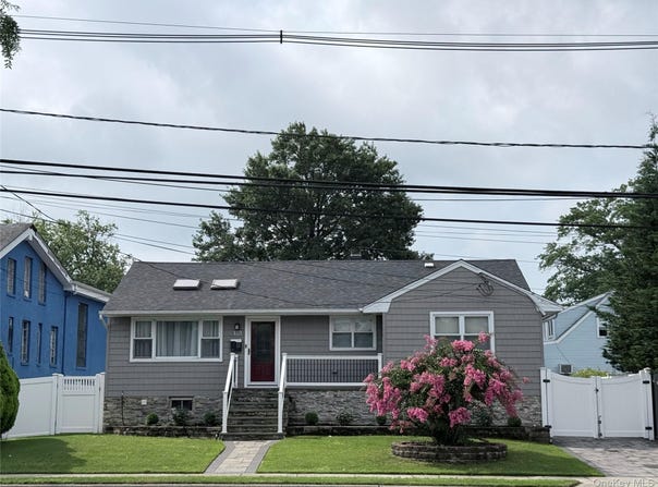 311 Atlantic Avenue, Freeport, NY 11520