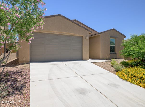13852 E Silver Pine Trail, Vail, AZ 85641