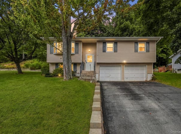 55 Orange Terrace, Middletown, NY 10940