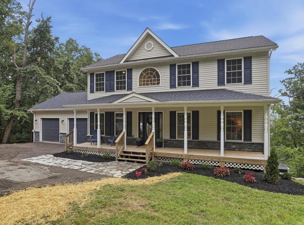 254 FALCON VIEW Drive, AUGUSTA, WV 26704