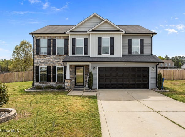 187 Declaration Drive, Raeford, NC 28376