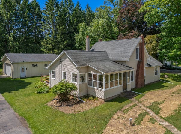 101 Hanover Court, Hanover, MI 49241