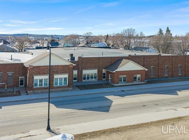 433 Stephenson Ave, Escanaba, MI 49829