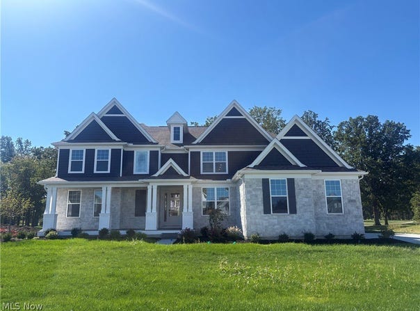 32625 Royal Troon Drive, Avon Lake, OH 44012