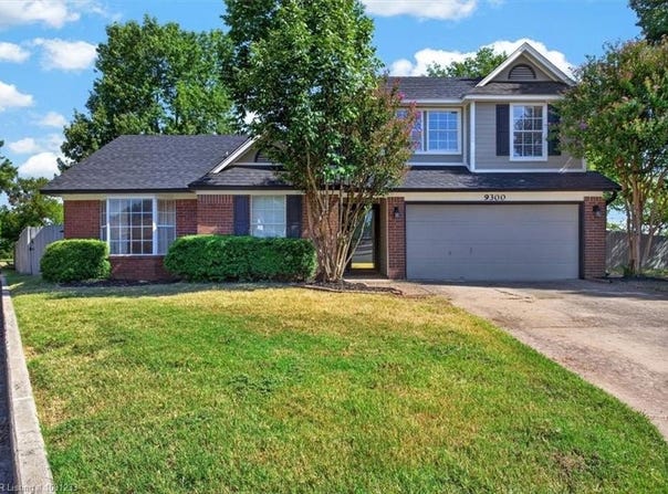 9300 Bridgeford CIR, Fort Smith, AR 72908