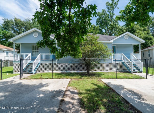 20029 Sunshine Drive, Long Beach, MS 39560