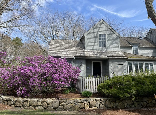 38 Brant Rock Road, Mashpee, MA 02649