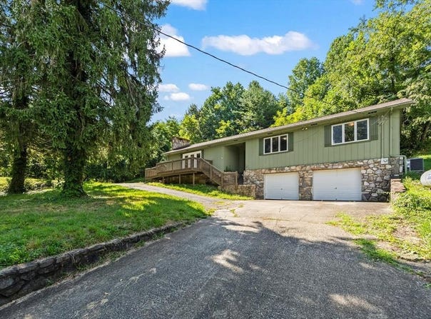 30 Arlington Extension, Bryson City, NC 28713