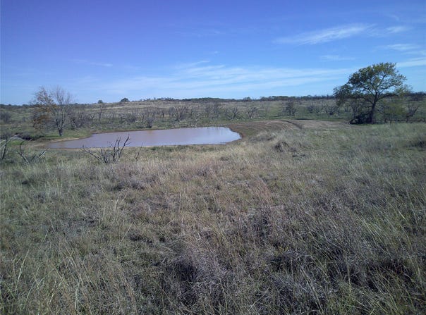 Tr 5 4 Wire, Bowie, TX 76230