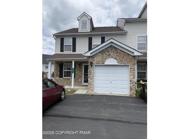 322 Cabinsglade Court, East Stroudsburg, PA 18301