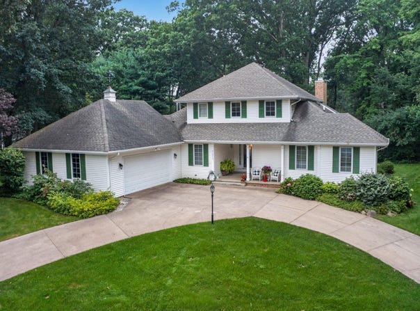 51973 Fall Creek Drive, Granger, IN 46530
