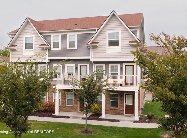 208 Katie Lane, Brighton, MI 48116