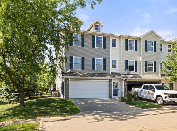 904 NE 48th Lane, Ankeny, IA 50021