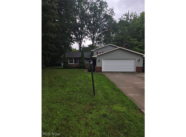 8218 Comet Court, Mentor, OH 44060