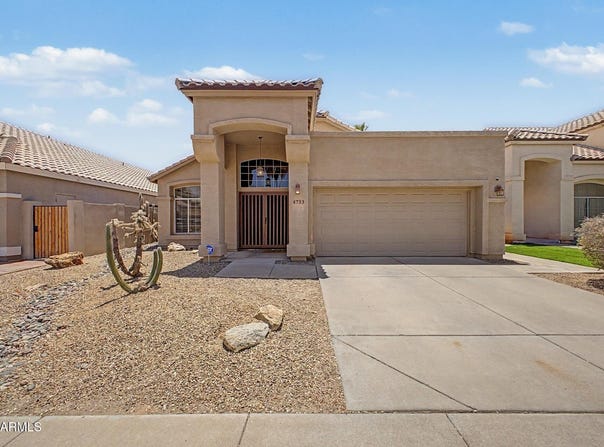 4733 E BIGHORN Avenue, Phoenix, AZ 85044