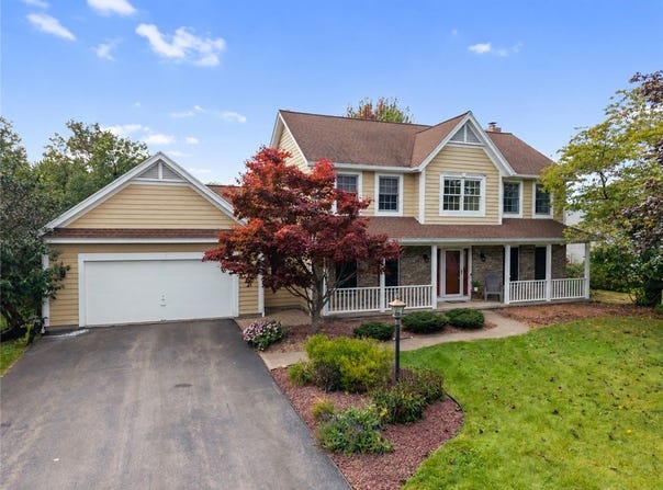 997 Hickory Hollow, Webster, NY 14580