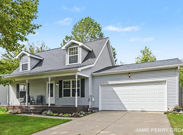 1192 Porter Drive, Charlotte, MI 48813