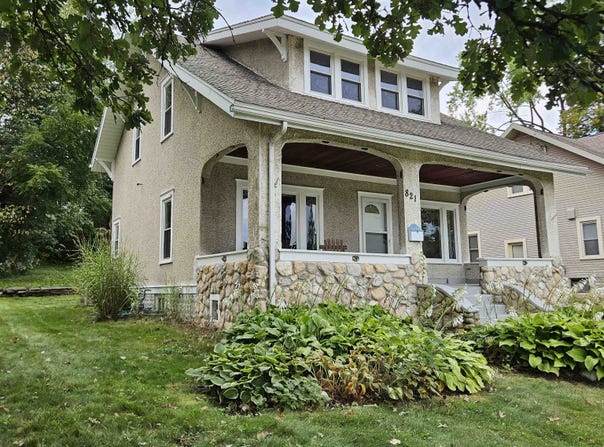 821 Summit Street, Baraboo, WI 53913-1940