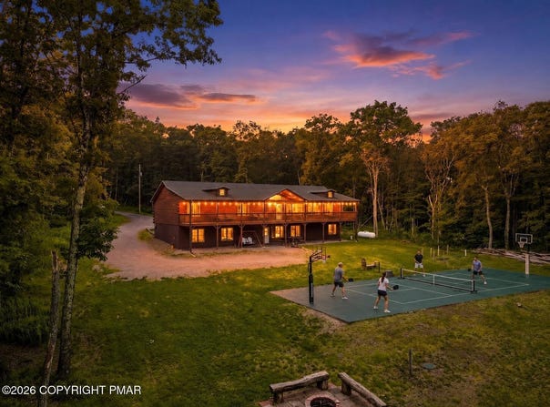 121 Whispering Pines, Freeland, PA 18224