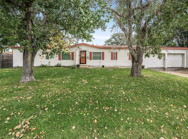 1330 Lion St, Miami, TX 79059