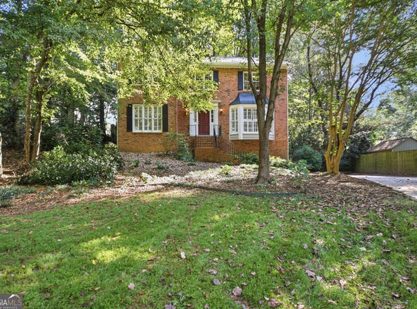 305 Old Tree Trc, Roswell, GA 30075