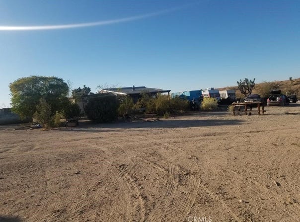 18501 Fort Tejon Road, Llano, CA 93544