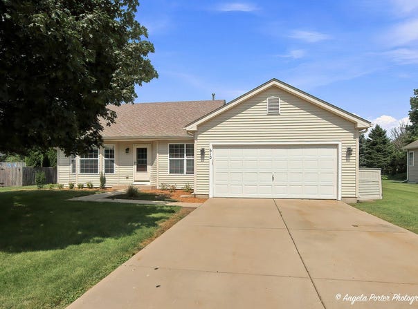 610 Cartwright Trail, McHenry, IL 60050