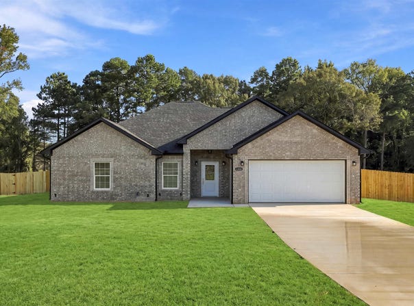1022 CR 2204D, Tatum, TX 75691