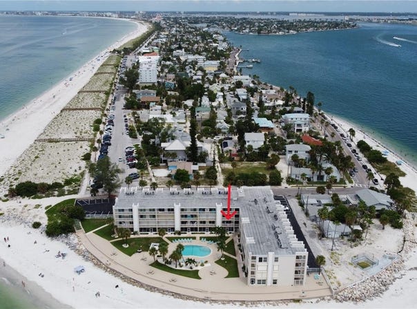 200 1ST Avenue, ST PETE BEACH, FL 33706