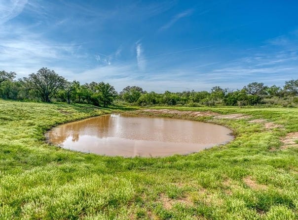 948 County Rd 314, Llano, TX 78643