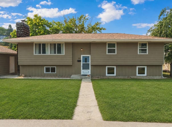 215 Dixon Avenue, Missoula, MT 59801
