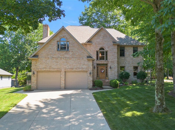 5913 BEACON HILL Lane, Erie, PA 16509