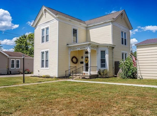 421 E 5th St, Brookville, IN 47012