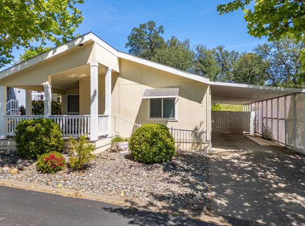 944 Tuberose Trail, Redding, CA 96003