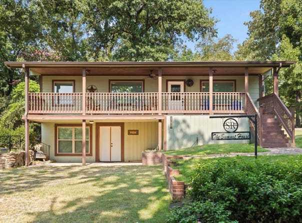 160 Summit Dr, Avinger, TX 75630