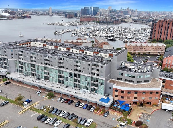 2702 LIGHTHOUSE POINT E, BALTIMORE, MD 21224