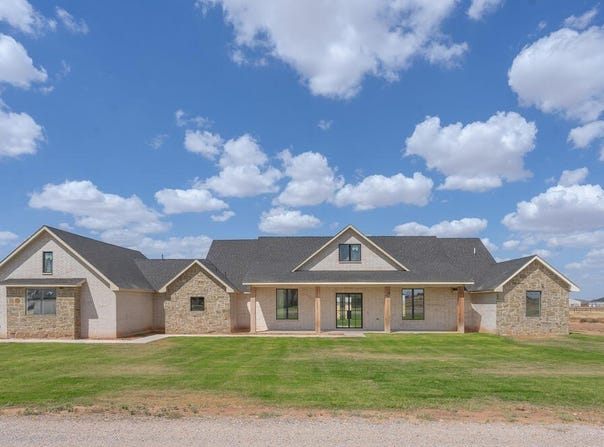 11817 E County Rd 97, Midland, TX 79706