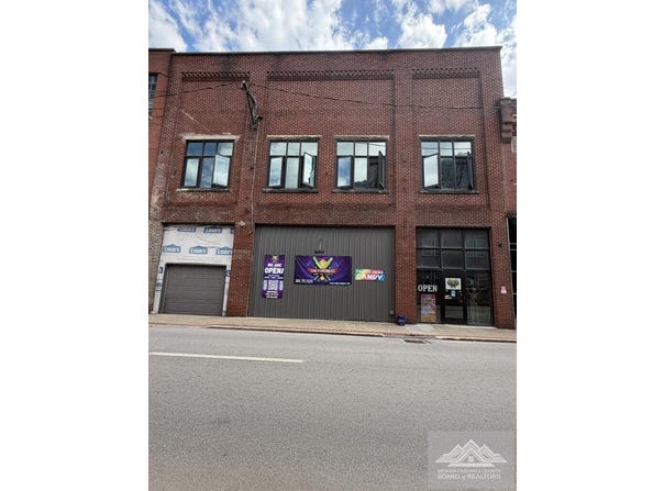 156 McDowell Street, WELCH, WV 24801