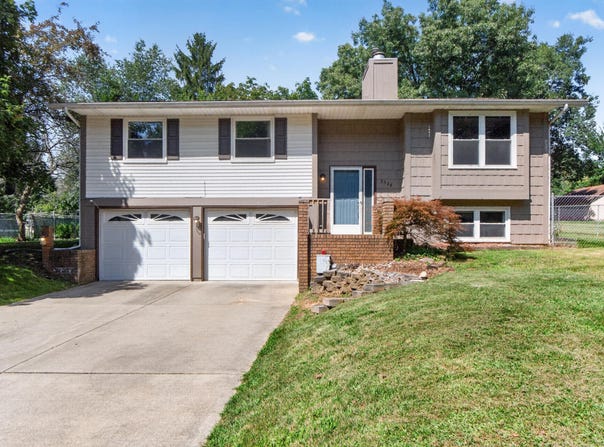 2528 Tricia Drive, Jackson, MI 49201