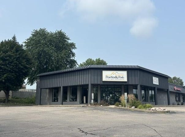 990 12th Ave S, Onalaska, WI 54650
