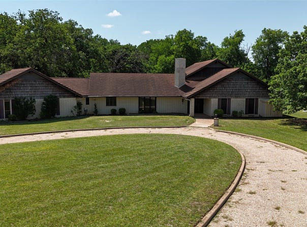 998 Hwy 22 E, Hamilton, TX 76531