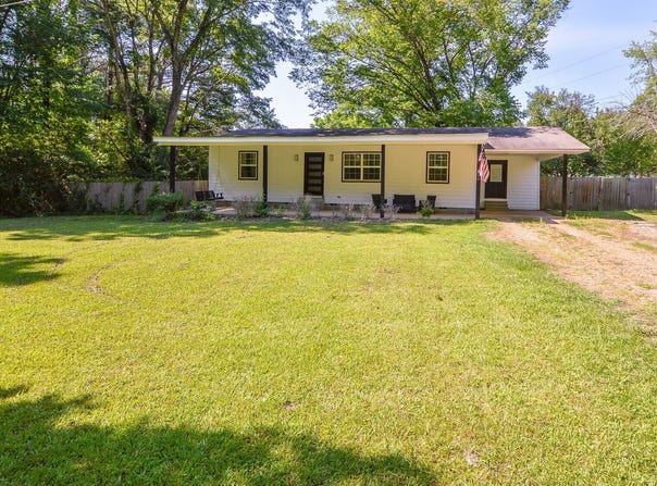 1414 Self Creek Road, Maben, MS 39750