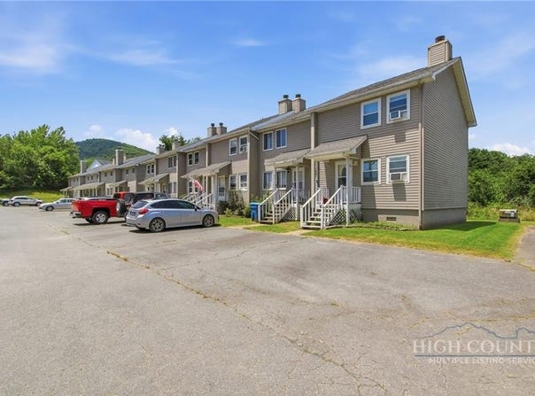 196 Creekside Lane, Boone, NC 28607