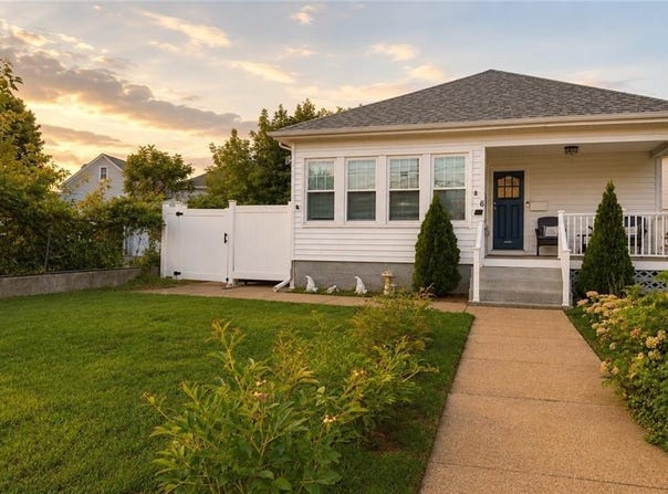 6 Warwick Road, Pawtucket, RI 02861