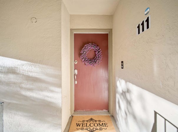 2716 Oak Rd, Walnut Creek, CA 94597