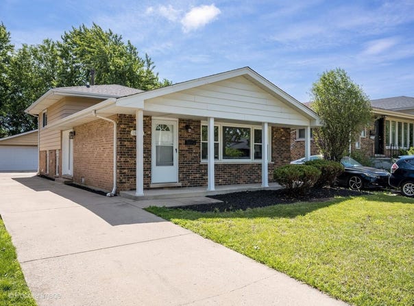 18011 GREENVIEW Terrace, Country Club Hills, IL 60478