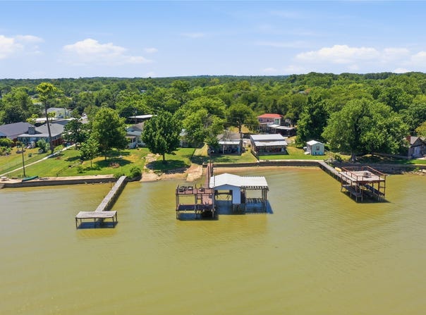6820 Briar Road, Azle, TX 76020